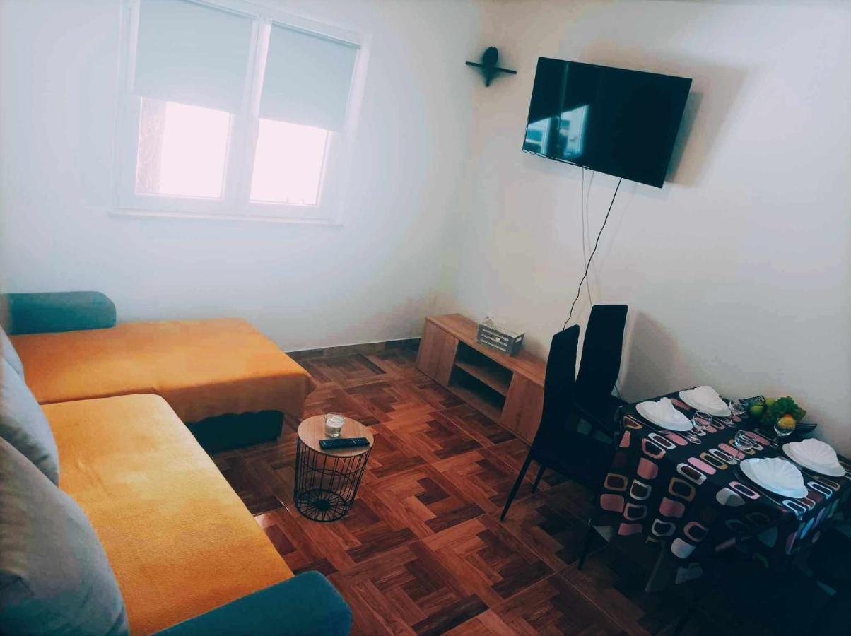 Apartman Mr Potpićan Esterno foto